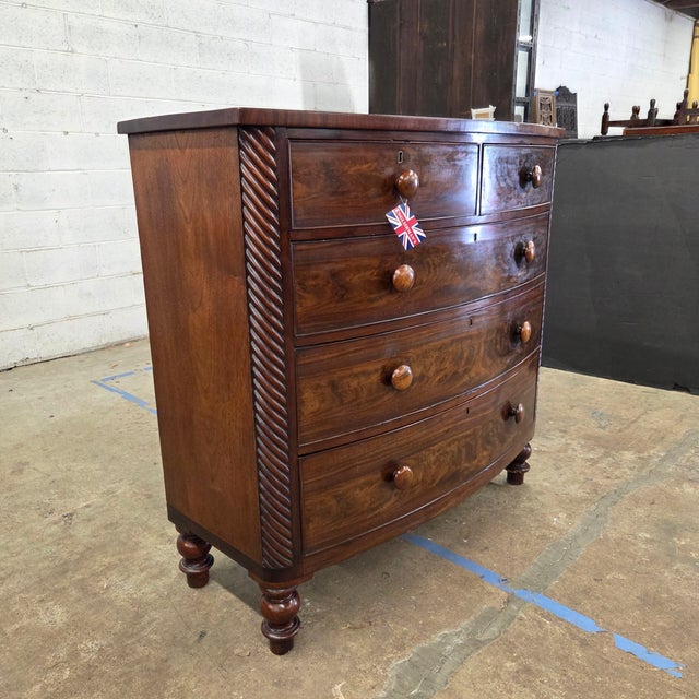 Late 19th Century Georgian Bowfront Mahogany 5 Drawer Chest With Twist Side Supports For Sale - Image 9 of 15