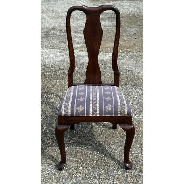 Queen Anne Vintage Ethan Allen Queen Anne Dining Chairs - Set of 4 For Sale - Image 3 of 12