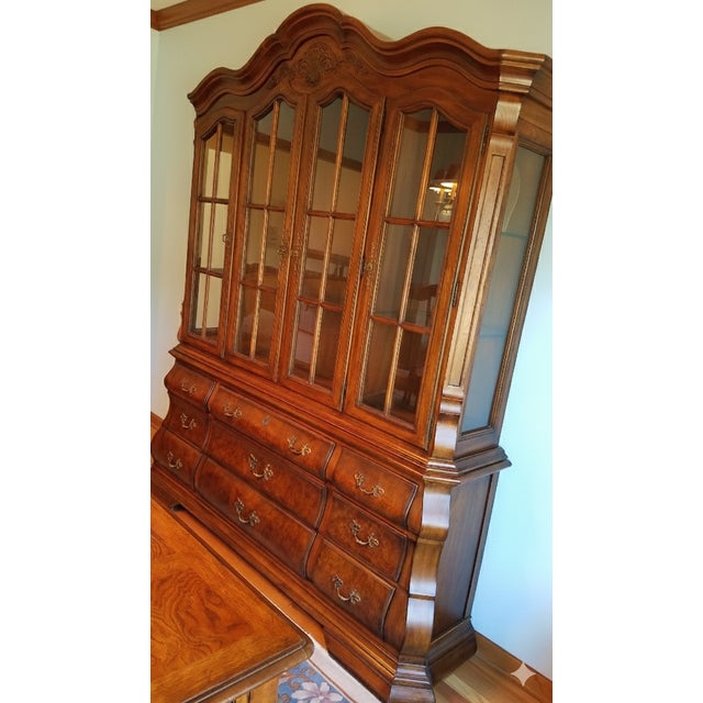 Vintage Drexel Heritage Brittany Collection Louis XV Style Provincial China Hutch Display For Sale - Image 11 of 11