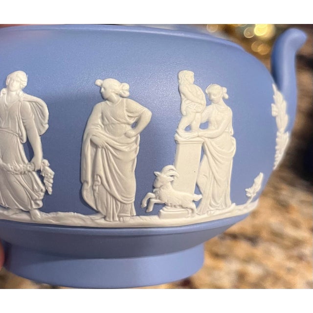 English Vintage Wedgwood Blue Jasperware Covered Sugar Bowl or Lidded Trinket Dish For Sale - Image 3 of 11