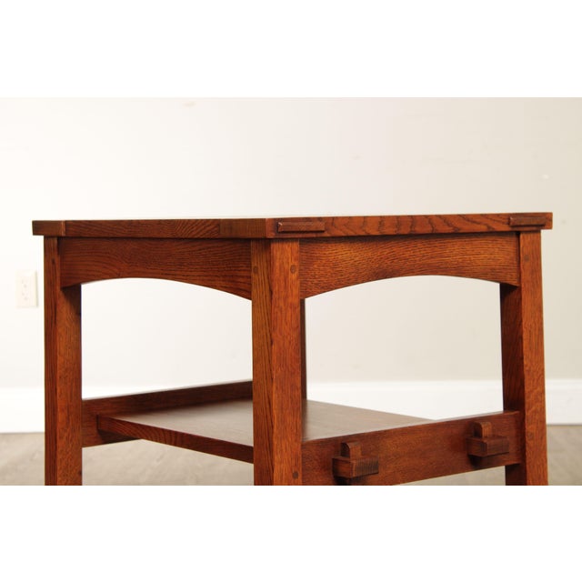 Early 21st Century Stickley Mission Collection Oak Butterfly Top End