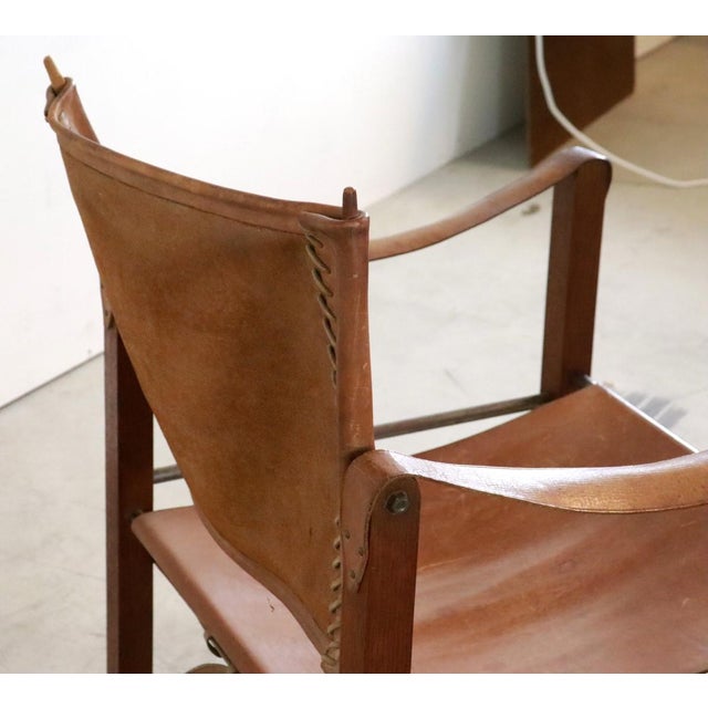 Brown Vintage Safari Chair in Leather For Sale - Image 8 of 17
