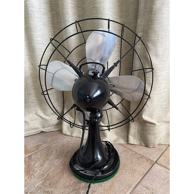 Be prepared to be blown away (literally!) with this Vintage Hunter Fan & Ventilating Co. Inc. Century 16 inch oscillating...