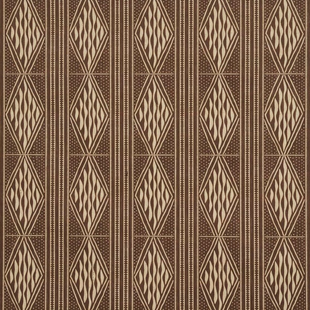 SAMPLE - Schumacher Cassava Wallpaper In Tobacco For Sale