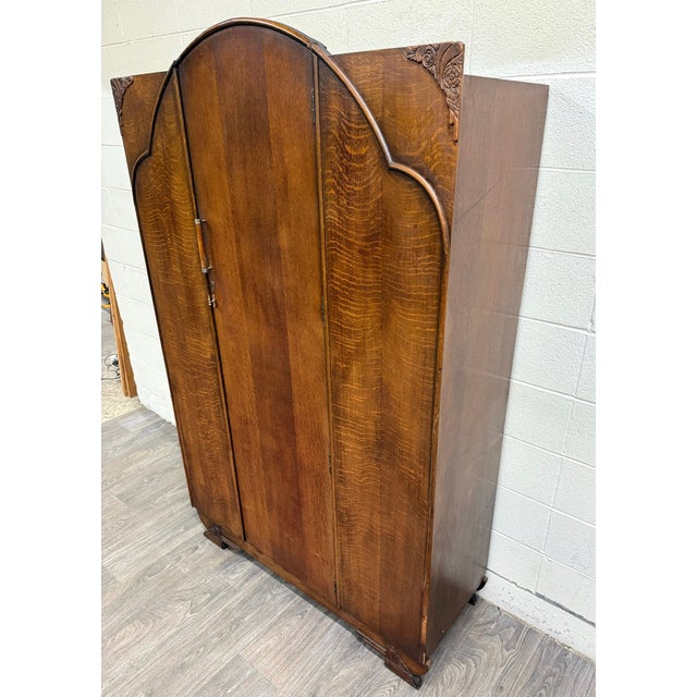 Brown Vintage English Art Deco Quarter Sawn Tiger Oak Wardrobe For Sale - Image 8 of 15