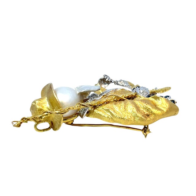 Early 21st Century 14k Two-Tone Gold Fisherman Brooch With Baroque Pearl, Diamond, Sapphire & Ruby For Sale - Image 5 of 9