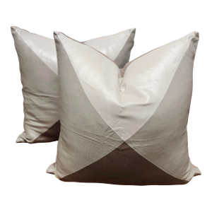 Set of 2 Christen Maxwell New York Decorative Pillows