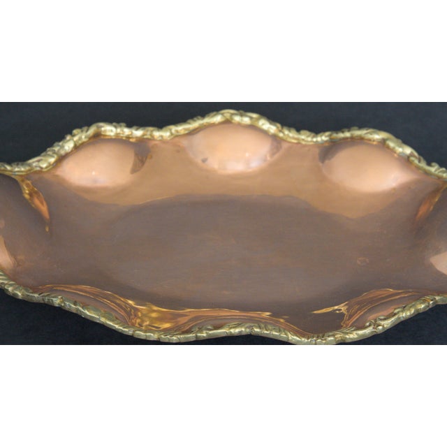 Mid 20th Century Handcrafted Copper Dish With Brass Feet and Ruffled Design For Sale - Image 4 of 8