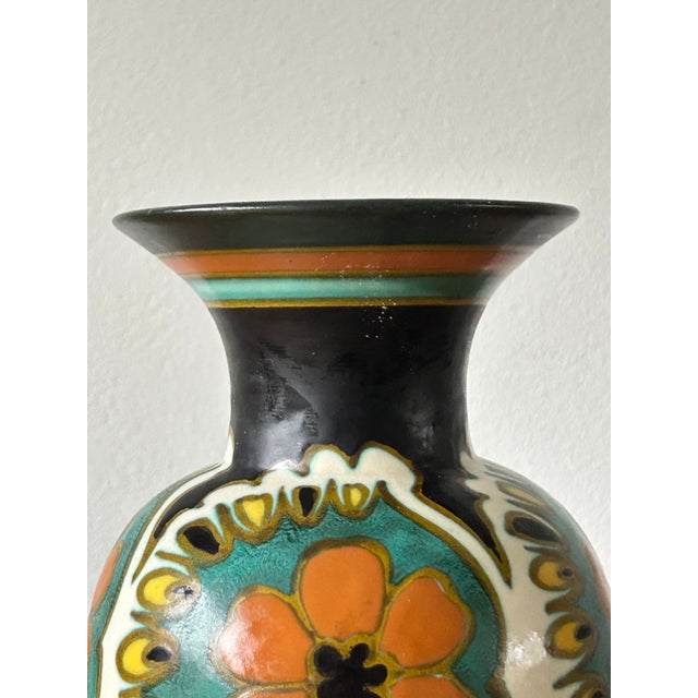 Vintage Dutch Art Deco Vase by Plateelbakkerij Zuid-Holland, 1920s For Sale - Image 4 of 9
