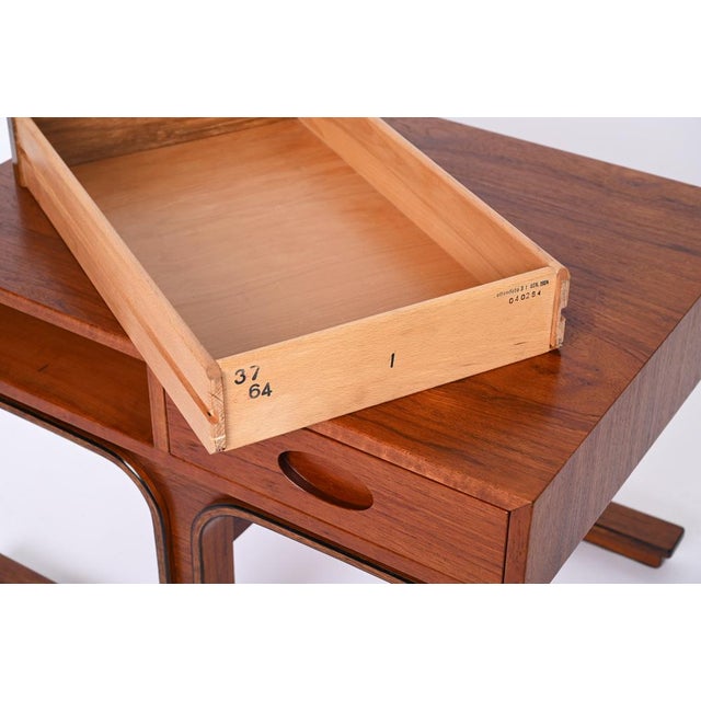 Mid-Century Italian Model 554 Coffee Table by Gianfranco Frattini for Bernini, 1960s For Sale - Image 9 of 18