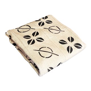 African Bogolan Black and White Mud Cloth Textile Mali For Sale