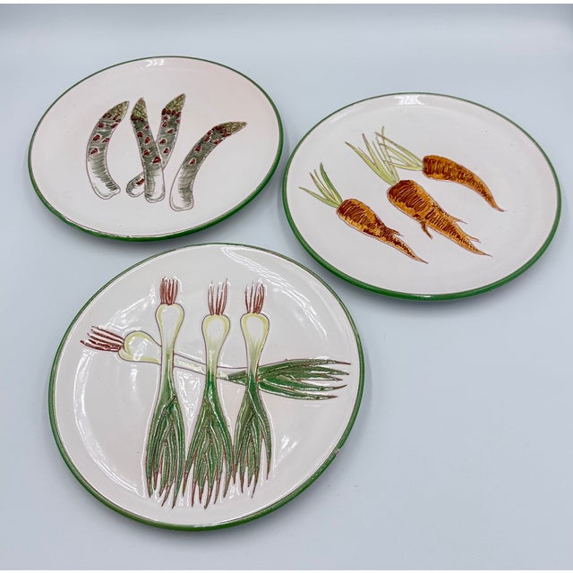 Add a touch of timeless elegance to your dining experience with this stunning 3-piece set of vintage Italian Majolica...