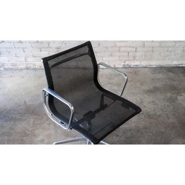 Herman Miller Eames Aluminum Group Mesh Chair For Sale In Boston - Image 6 of 17