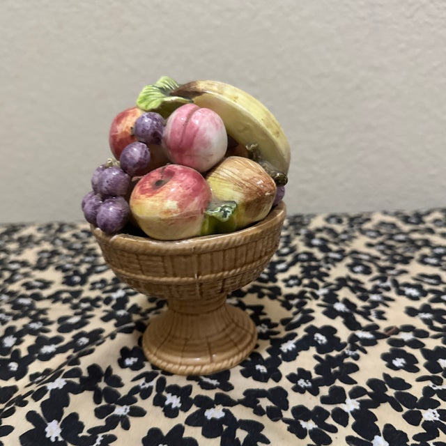 Mid-Century Italian Majolica Hand-Painted Ceramic Fruit Compote Centerpiece For Sale - Image 4 of 10