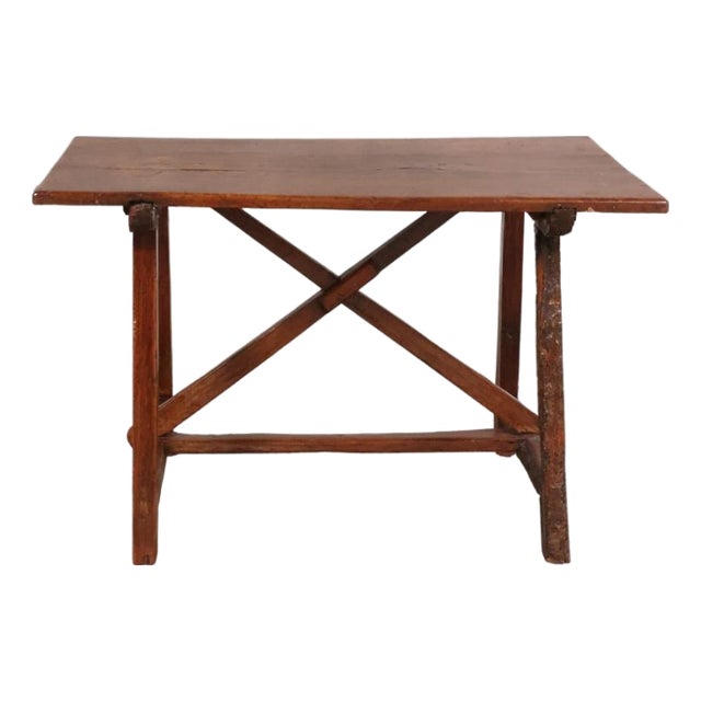 18th Century Small Spanish Walnut Table For Sale