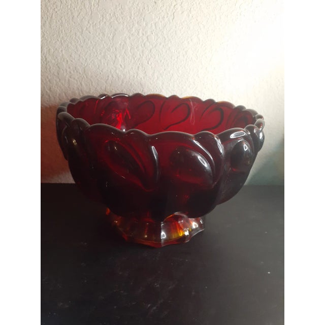 Art Deco 1950s Indiana Tiara Glass Sunset Ruby Decorative Pedestal Bowl For Sale - Image 3 of 7
