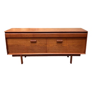 European Mid Century Modern Teak Credenza With Accordion Doors by White & Newton, Uk c.1960 For Sale