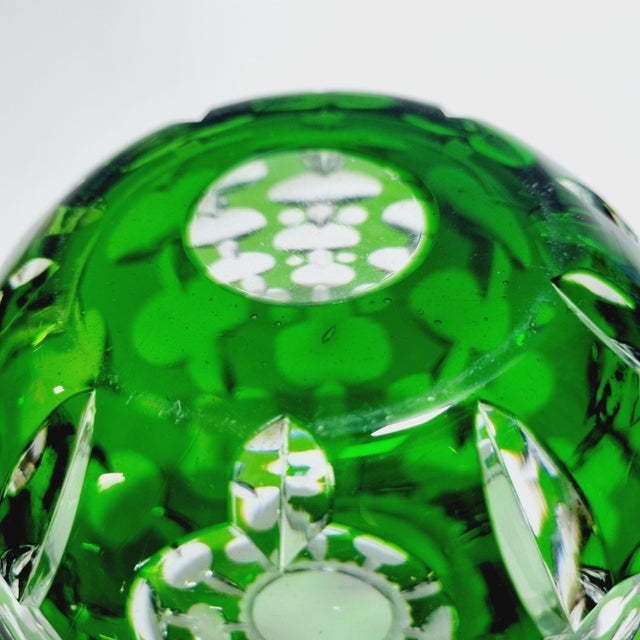 1970s Vintage Emerald Green Cut-to-Clear Lead Crystal Sphere Vase, 1970s For Sale - Image 5 of 10