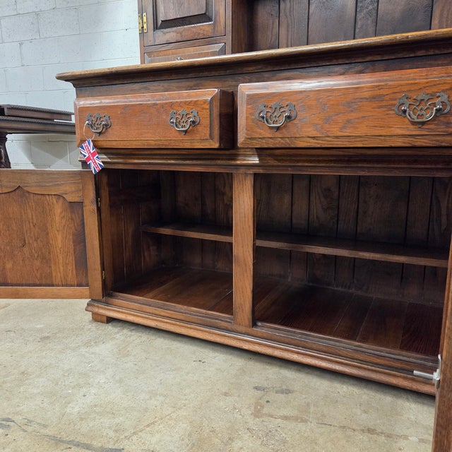 Mid 20th Century English Oak Paneled 5 Door & 3 Drawer Dresser and Rack With Shaped Frieze For Sale - Image 13 of 18