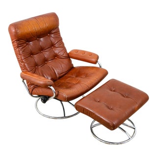 Mid Century Modern Lounge Chair Red Leather Attributed to Ekornes Recliner Norway Chrome Base For Sale