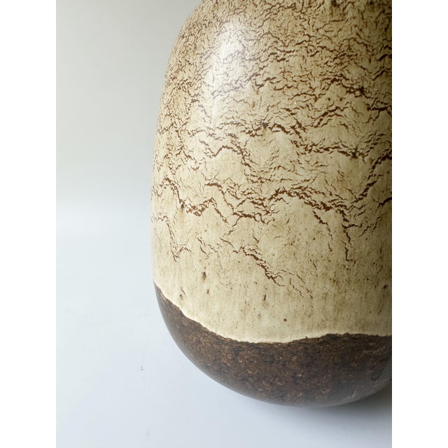 Ceramic Mid-Century Modern (Mcm) Ceramic Vase by Alvino Bagni for Raymor For Sale - Image 7 of 10