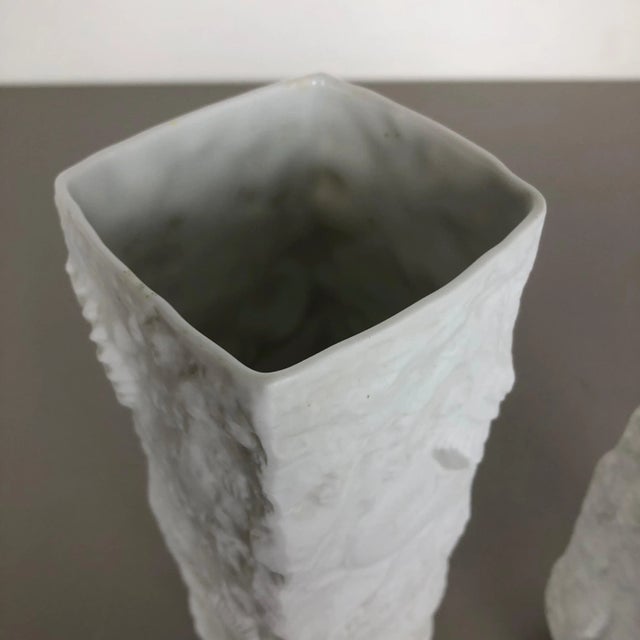 Cream Op Art Biscuit Porcelain Vase from AK Kaiser, Germany, 1970s, Set of 2 For Sale - Image 8 of 17