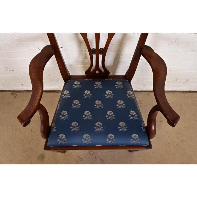 Brown Baker Furniture Style Georgian Carved Mahogany Dining Chairs, Set of Ten For Sale - Image 8 of 11