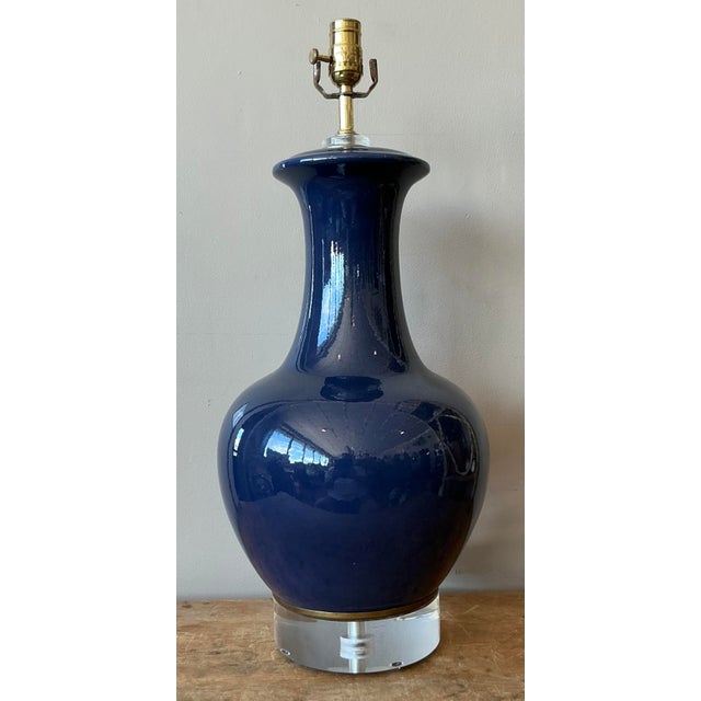 Late 20th Century Vintage Regency Glazed Ceramic Bottle Lamp on Lucite Plinth For Sale - Image 5 of 5