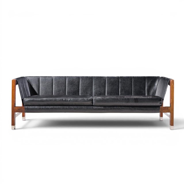 Jack Cartwright for Founders Mid Century Rosewood Leather Sling Sofa This sofa measures: 84.5 wide x 32 deep x 26.25...