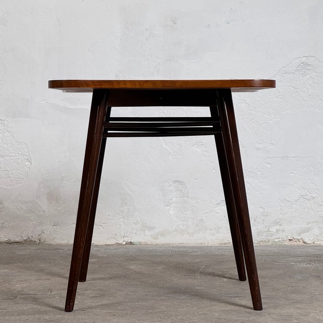 Czechoslovak Art Deco Coffee Table attributed to Jindrich Halabala, 1940s For Sale - Image 3 of 7