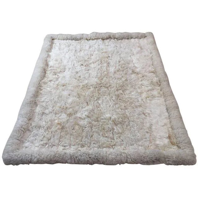Vintage Shaggy Sheepskin Bed Throw or Rug | New Zealand Natural Ivory White 1970 For Sale - Image 9 of 9