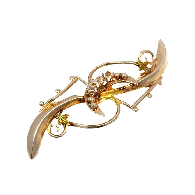 Modern Vintage 14k Yellow Gold Diamond Crescent Moon Swirl Brooch For Sale - Image 3 of 6