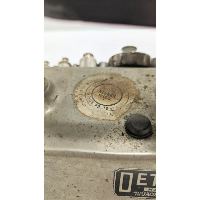 Gray 1940s Scale Detecto Gram From Jacobs Bros. Co. For Sale - Image 8 of 9