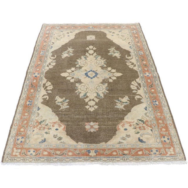 Farmhouse Vintage Persian Viss Rug - 03'06 X 04'11 For Sale - Image 3 of 9