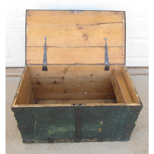 Rustic Antique Green Maritime Seaman’s Chest Ship Chest For Sale - Image 3 of 18