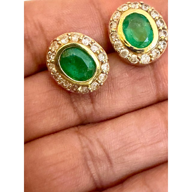 Contemporary 4 Carat Oval Shape Emerald & 1 Ct Diamond Post Back Earrings 14 Kt Yellow Gold For Sale - Image 3 of 18