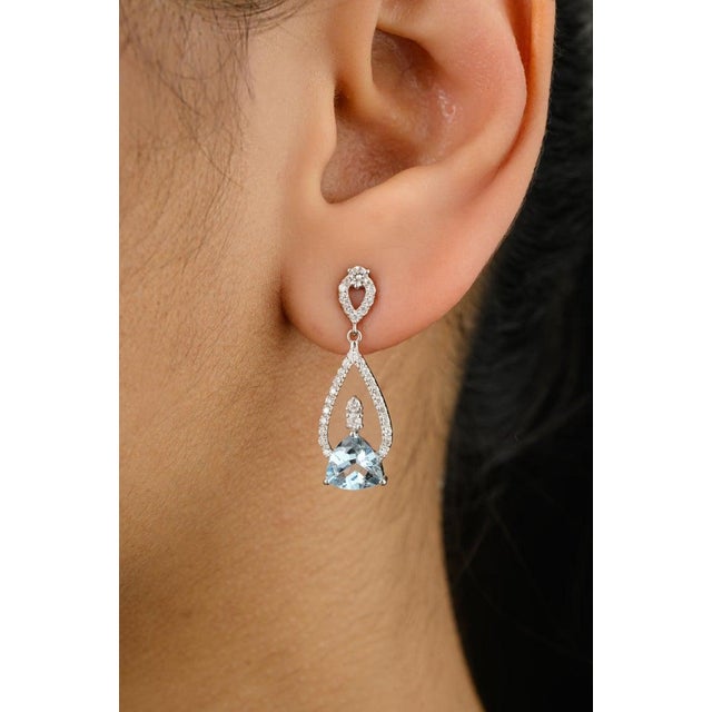 Contemporary Aquamarine Drop Earrings With Diamonds- a Pair For Sale In New York - Image 6 of 10