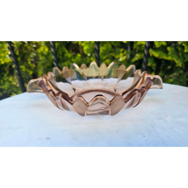 Dimensions: height 7.3 cm, width 30 cm, and width 23.3 cm.