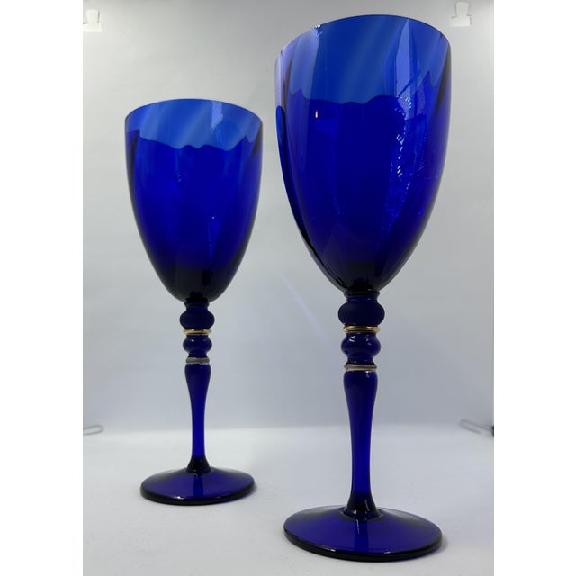 Early 20th Century Vintage Cobalt Blue Art Glass Goblets With Optical Swirl & Gilded Accents – Set of 2 For Sale - Image 5 of 7