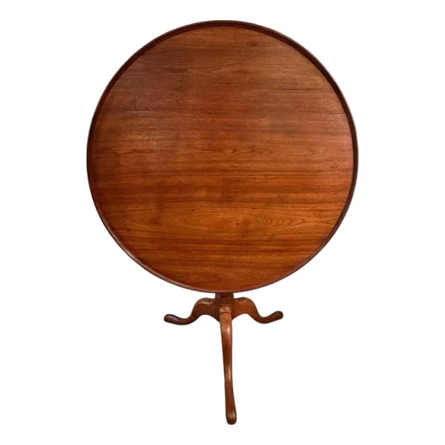 Chippendale or Queen Anne Antique Walnut Tilt Top Table 18th Century For Sale
