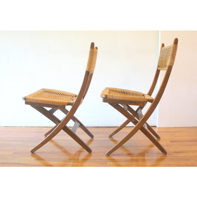 Hans Wegner Mid Century Modern Hans Wegner Style Pair of Chairs For Sale - Image 4 of 5