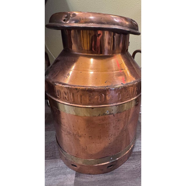 Antique English Copper Dairy Milk Churn by United Dairies Wholesale Ltd. For Sale In Houston - Image 6 of 7