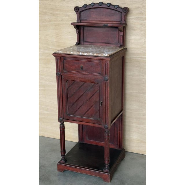 Vintage Art Nouveau Italian Nightstands in Walnut with Crest, 1920, Set of 2 For Sale - Image 3 of 10