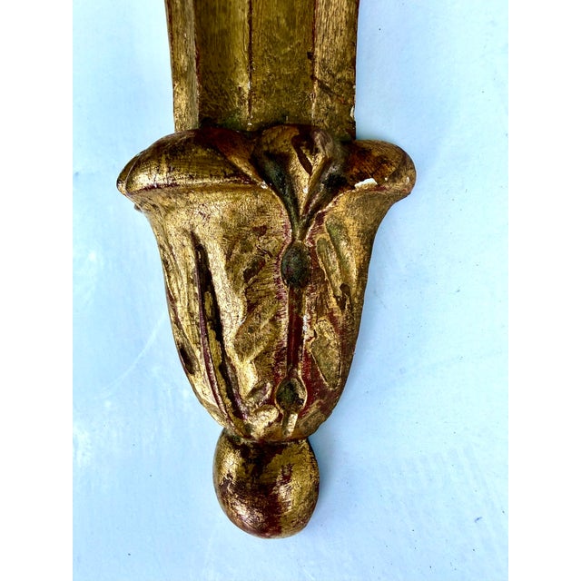 Italian Giltwood Wall Bracket Shelf With Acanthus Leaf Decoration Mid 20th Century For Sale - Image 10 of 14