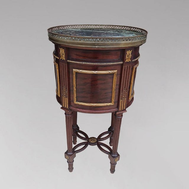 Louis XVI Style Bedside Tables from Jeanselme Company, 1900, Set of 2 For Sale - Image 4 of 9