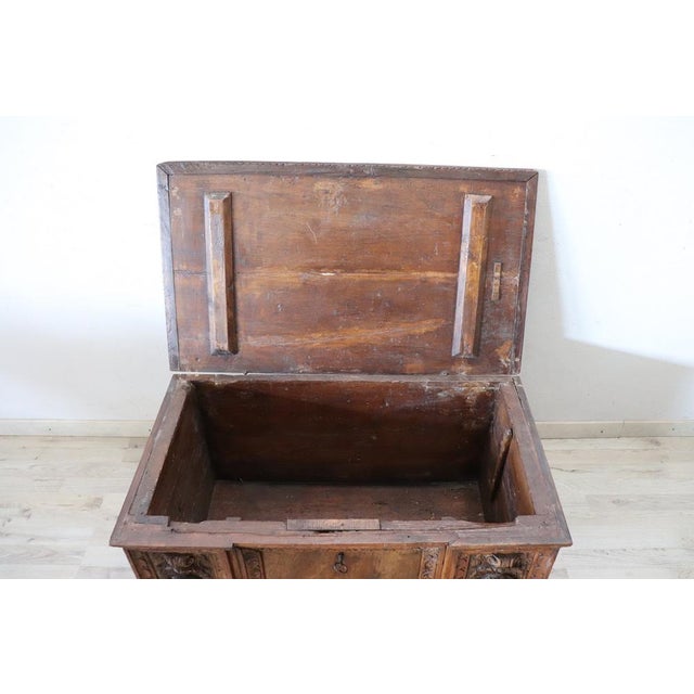 Antique Blanket Chest in Hand-Carved Walnut, 1600s For Sale - Image 3 of 17