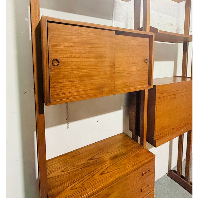 1960s Italian Wooden Modular Bookcase, 1960s For Sale - Image 5 of 10