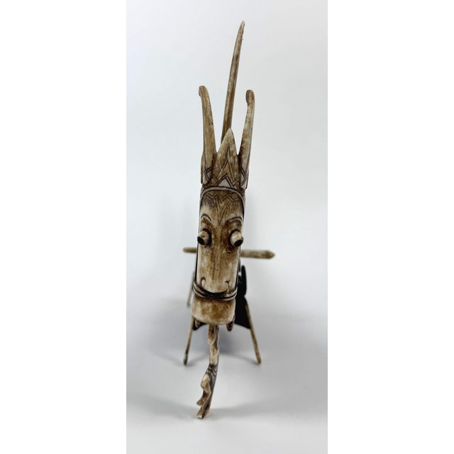 Early 20th Century Batak Carved Medicine Horn For Sale - Image 4 of 12