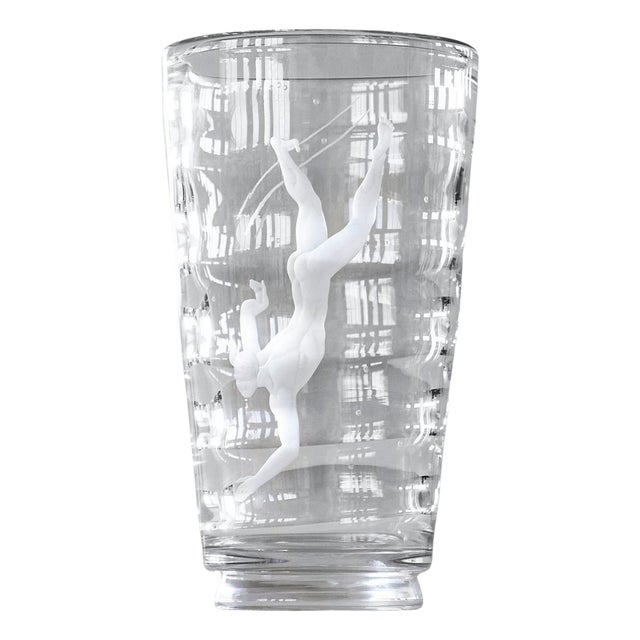 Large Dykare Vase in Etched Glass attributed to Vicke Lindstrand for Orrefors, 1930s For Sale