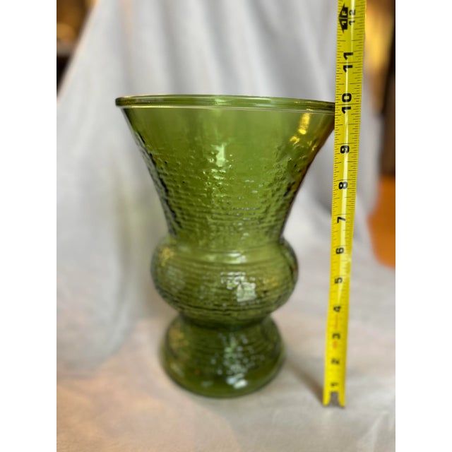 1970s Large Anchor Hocking Soreno Green Ripple Texture Glass Vase For Sale - Image 6 of 9